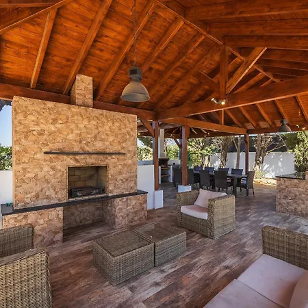 Cambria By Ocvillas Villa