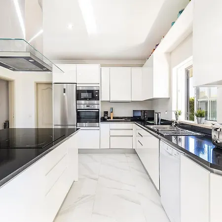 Вилла Cambria By Ocvillas *