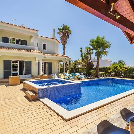 Villa Cambria By Ocvillas